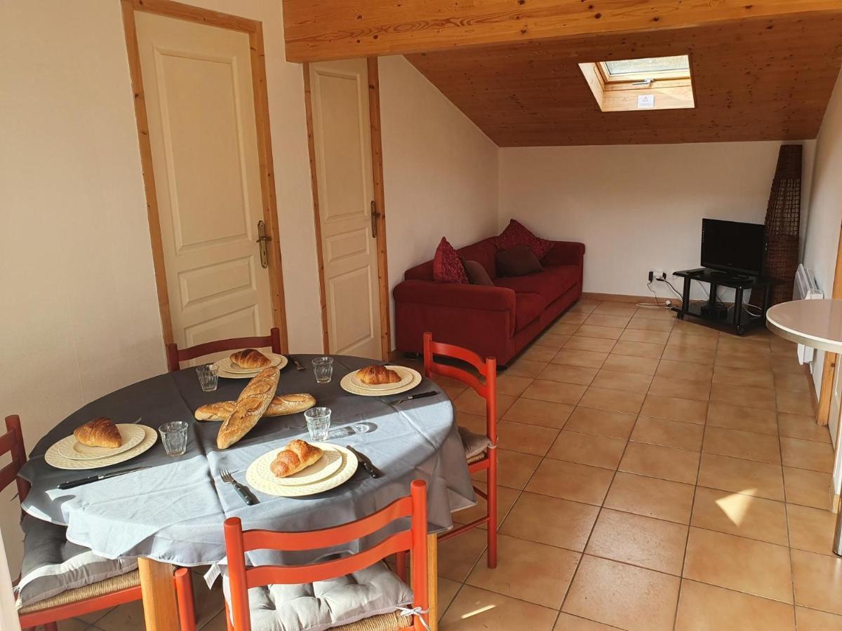 Moulin Du Pommier Glamping & Camping Saulgond Buitenkant foto