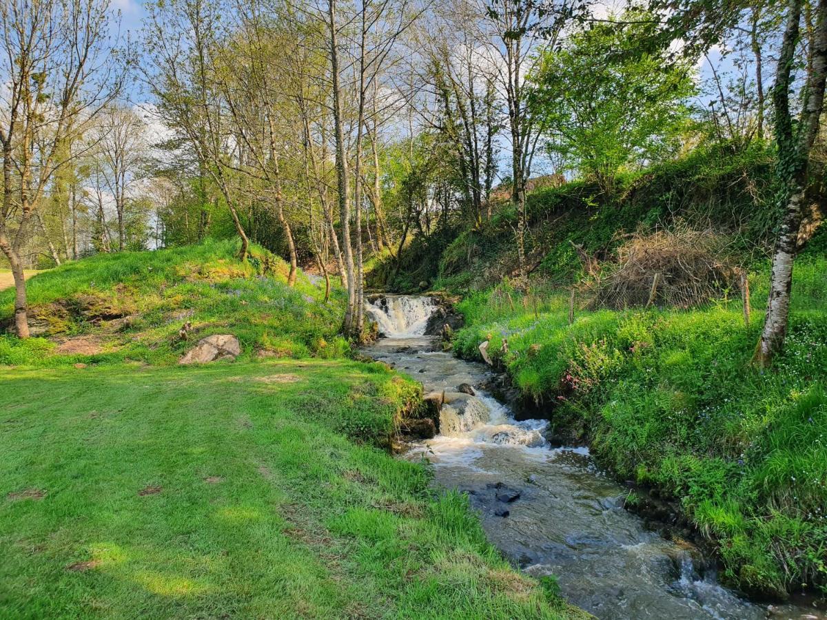 Moulin Du Pommier Glamping & Camping Saulgond Buitenkant foto