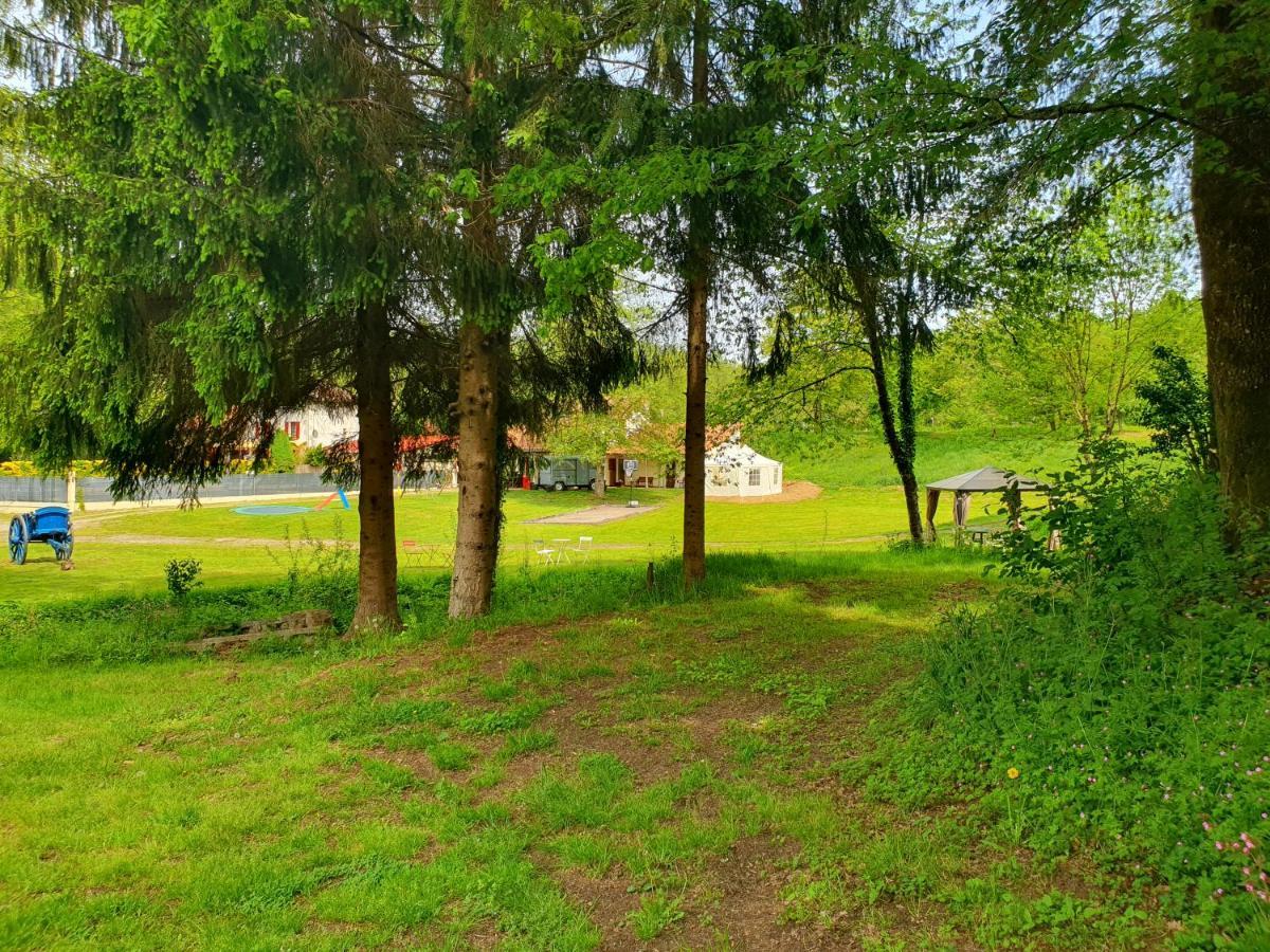 Moulin Du Pommier Glamping & Camping Saulgond Buitenkant foto