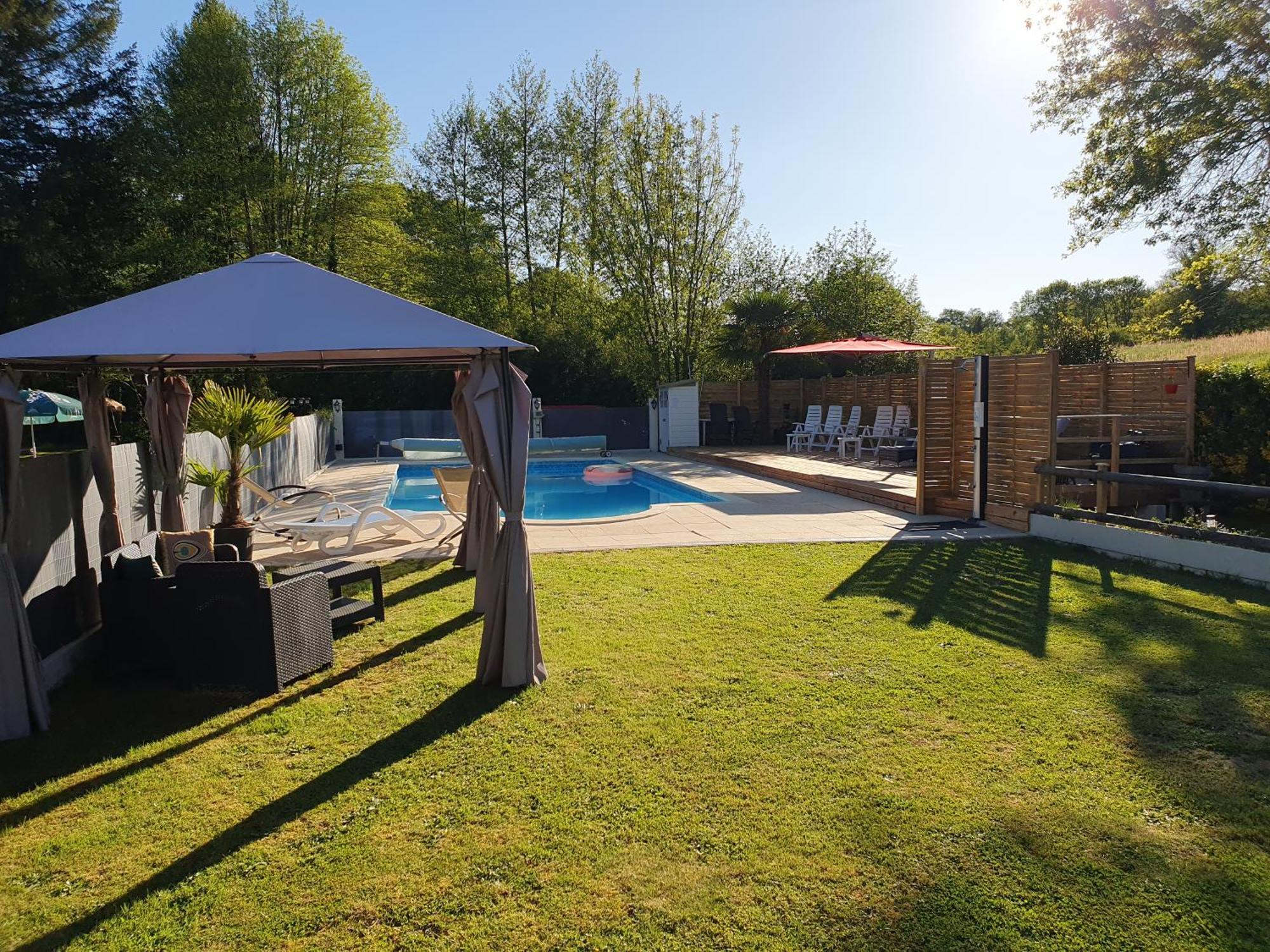 Moulin Du Pommier Glamping & Camping Saulgond Buitenkant foto